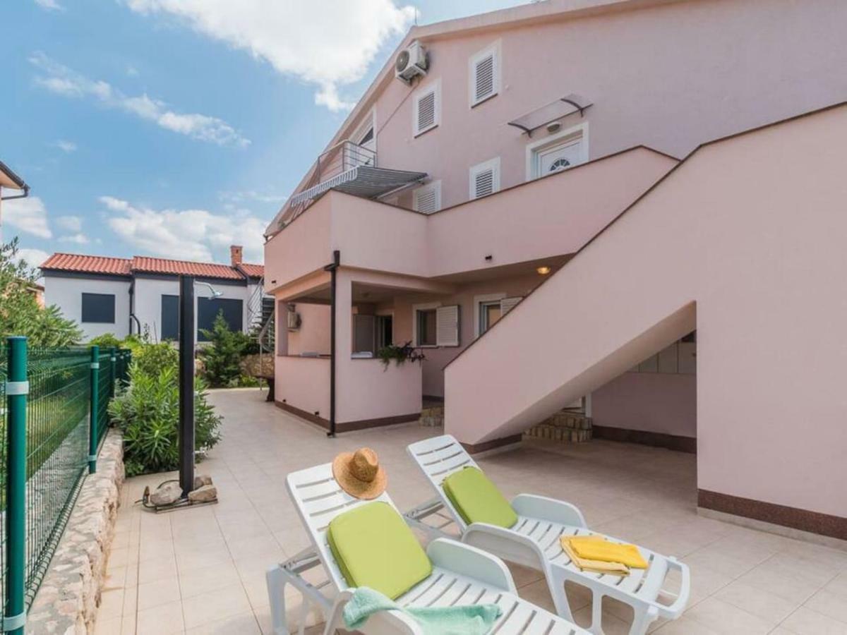 Apartment F-4 Klimno Exterior photo